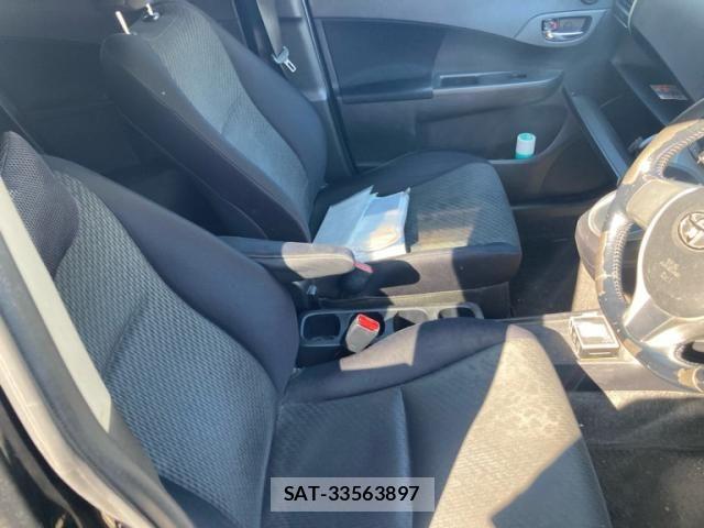 Toyota RACTIS 2011-07 8563863-14