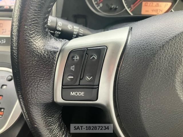 Toyota RACTIS 2012-03 8667059-13