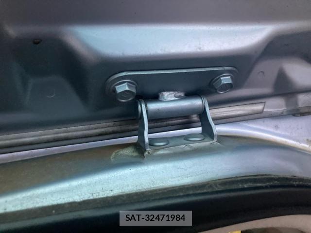 Toyota RACTIS 2012-05 8797770-15