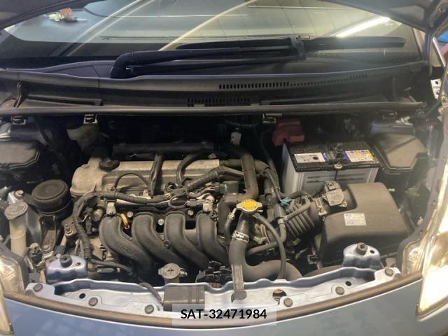Toyota RACTIS 2012-05 8797770-6