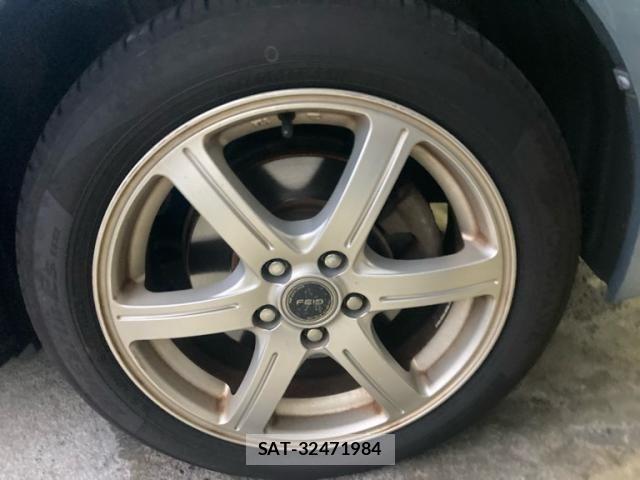 Toyota RACTIS 2012-05 8797770-7