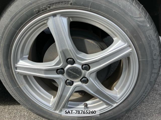 Toyota RACTIS 2015-11 8882673-5