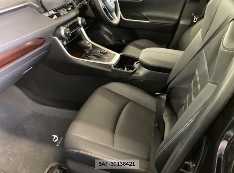 Toyota RAV4 2024-04 1082457-12