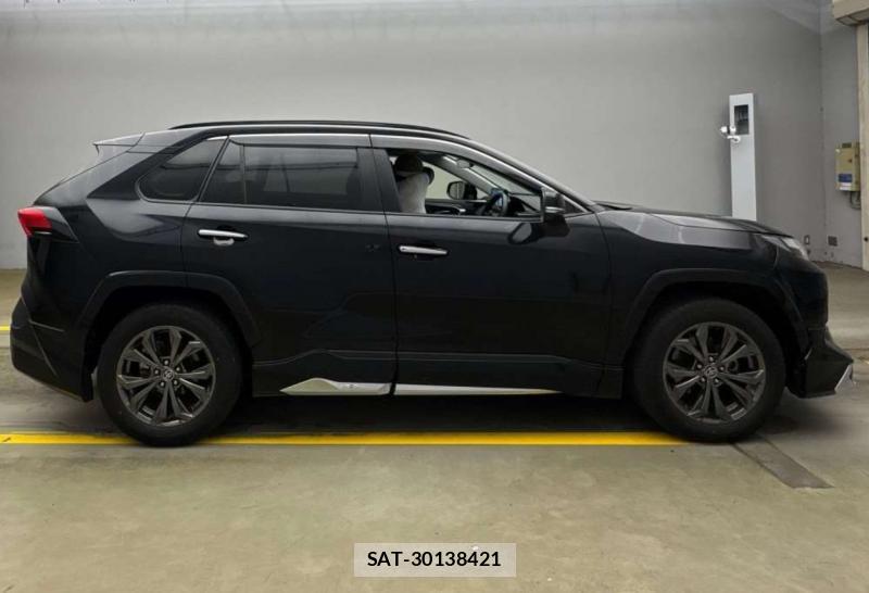 Toyota RAV4 2024-04 1082457-1