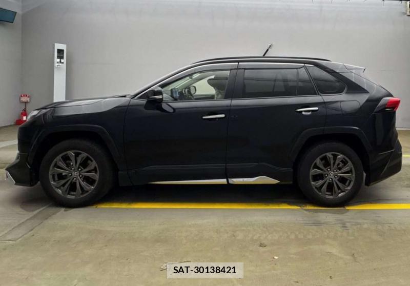 Toyota RAV4 2024-04 1082457-4