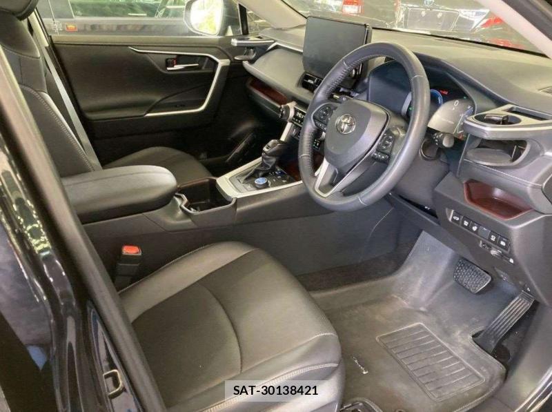 Toyota RAV4 2024-04 1082457-6