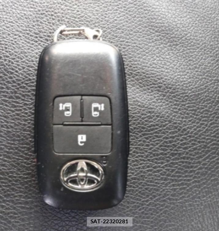 Toyota ROOMY 2023-04 907218-13