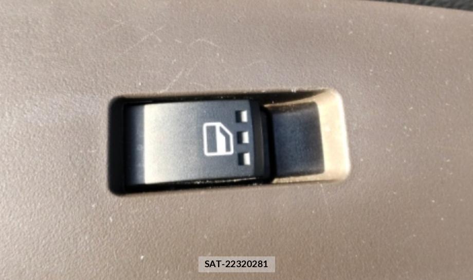 Toyota ROOMY 2023-04 907218-15