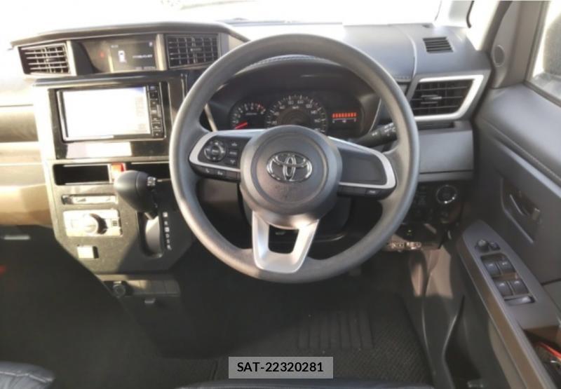Toyota ROOMY 2023-04 907218-7