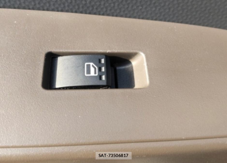Toyota ROOMY 2023-04 907217-15