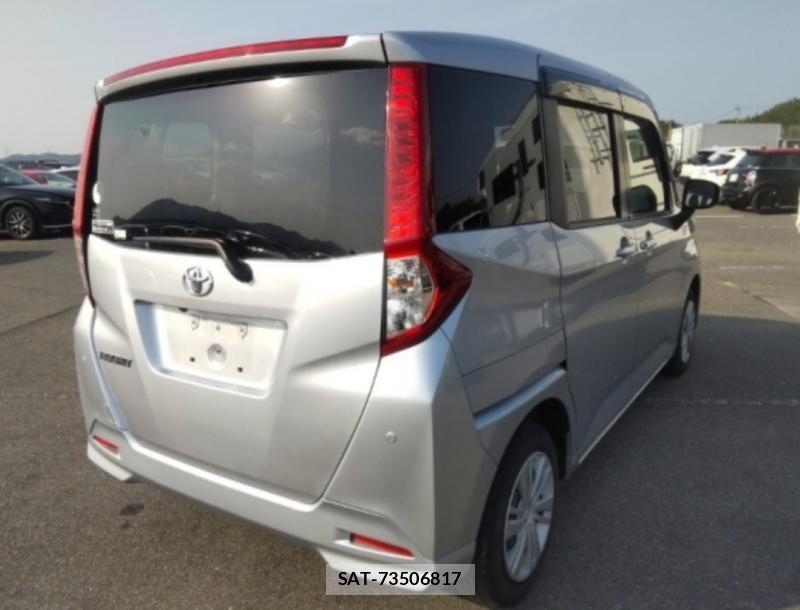 Toyota ROOMY 2023-04 907217-1