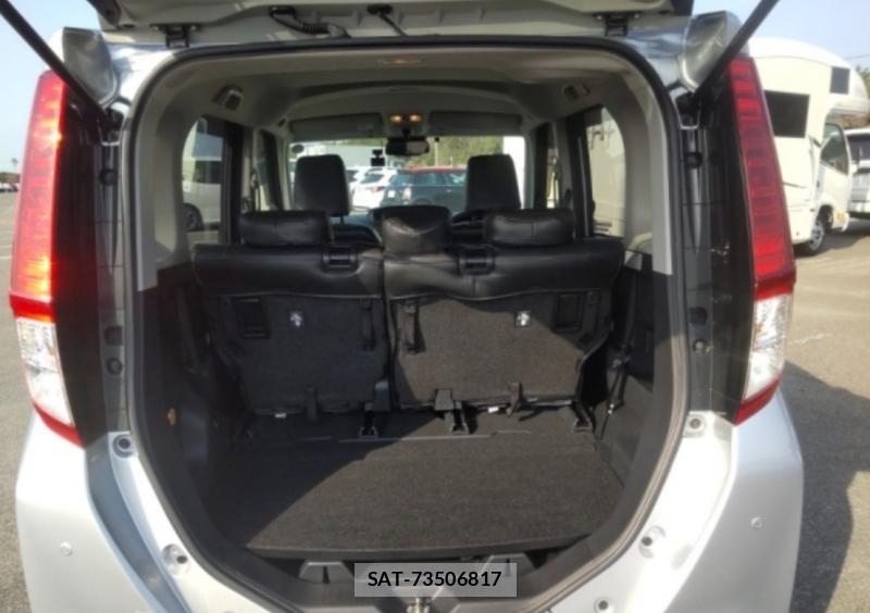 Toyota ROOMY 2023-04 907217-5