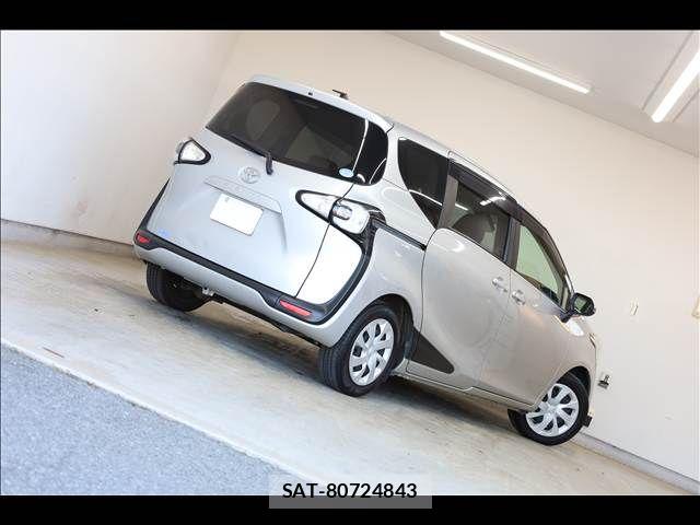 Toyota SIENTA 2016-03 8415544-11