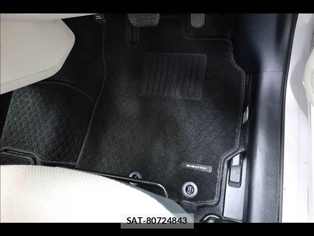 Toyota SIENTA 2016-03 8415544-15