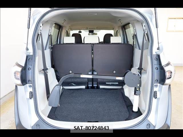 Toyota SIENTA 2016-03 8415544-19