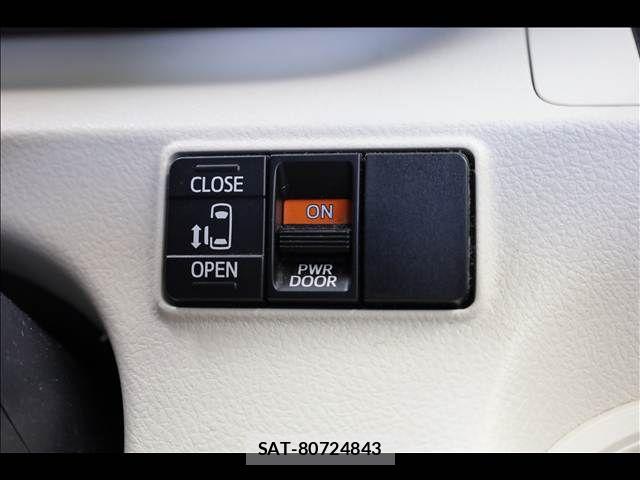 Toyota SIENTA 2016-03 8415544-7