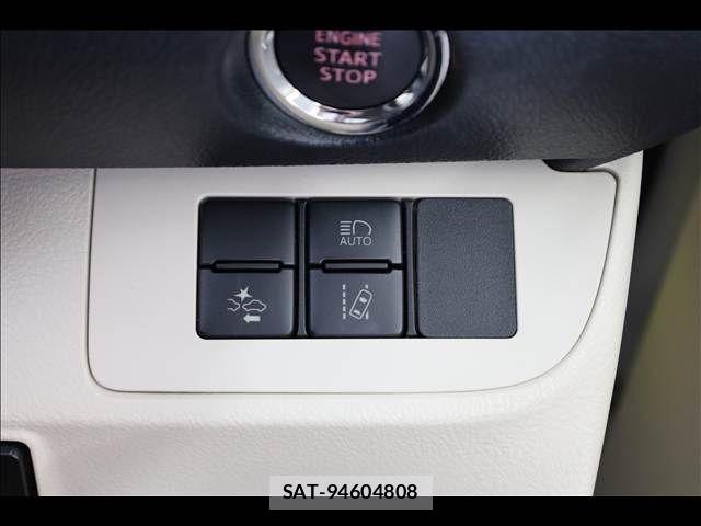 Toyota SIENTA 2019-07 8746441-14
