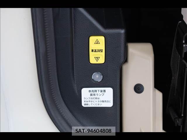 Toyota SIENTA 2019-07 8746441-4
