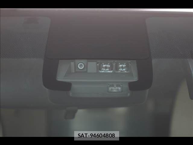 Toyota SIENTA 2019-07 8746441-6