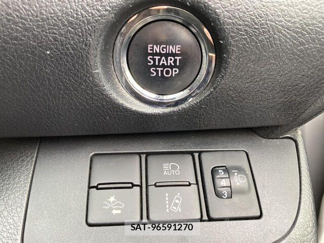 Toyota SIENTA 2015-07 4603586-13