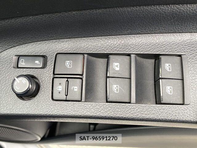 Toyota SIENTA 2015-07 4603586-14