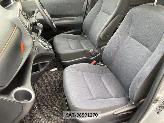 Toyota SIENTA 2015-07 4603586-16