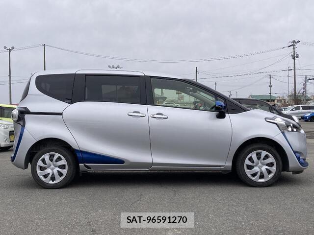 Toyota SIENTA 2015-07 4603586-23