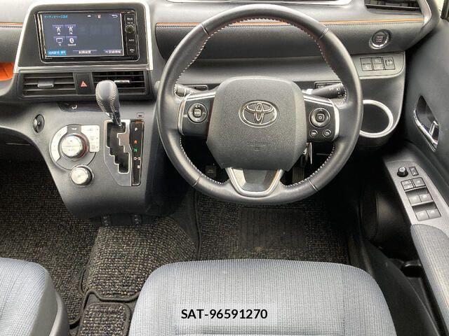 Toyota SIENTA 2015-07 4603586-6