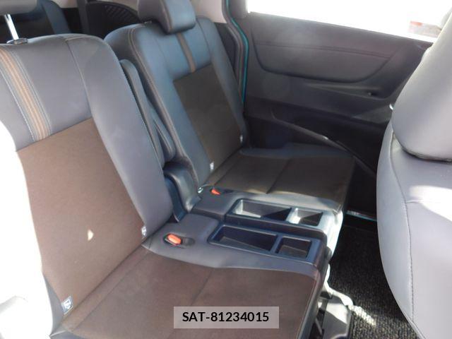 Toyota SIENTA 2019-01 5881338-7
