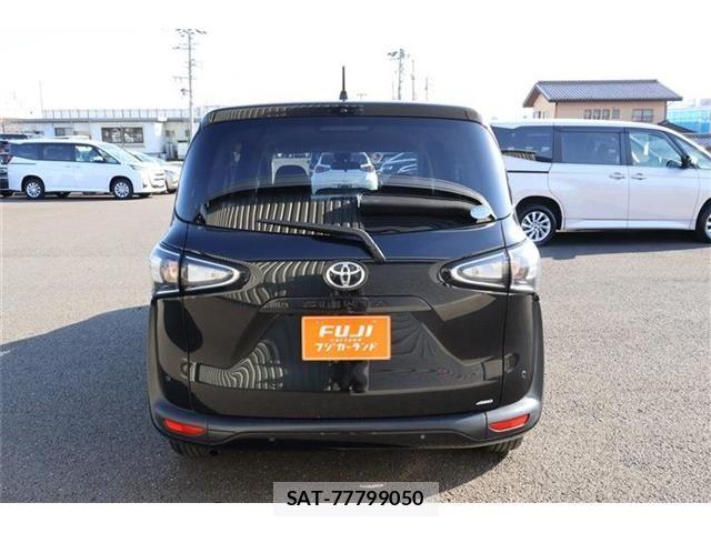 Toyota SIENTA 2019-09 5881336-15