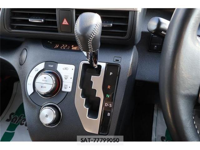 Toyota SIENTA 2019-09 5881336-19