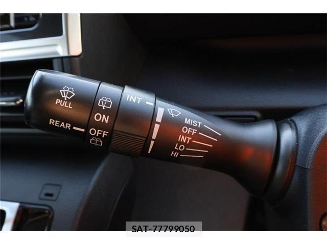 Toyota SIENTA 2019-09 5881336-23