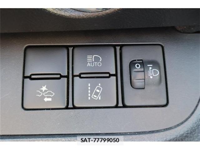 Toyota SIENTA 2019-09 5881336-4