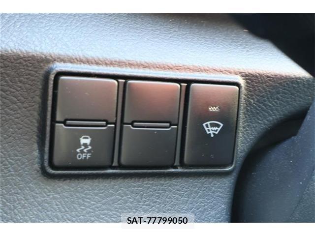 Toyota SIENTA 2019-09 5881336-5