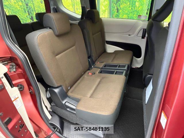 Toyota SIENTA 2016-04 6248061-9