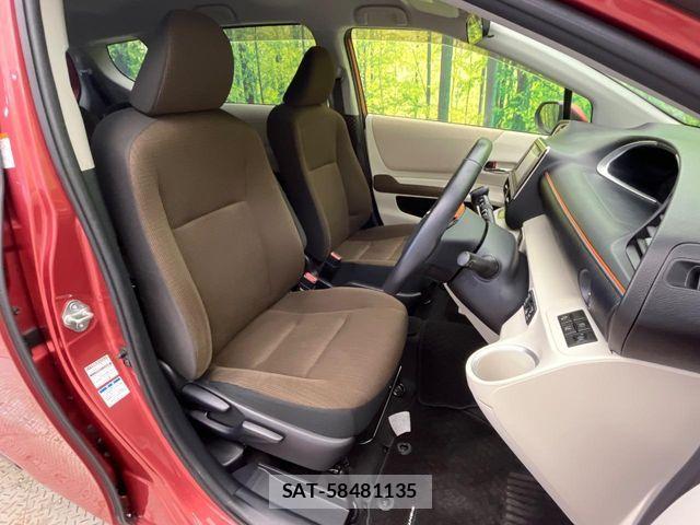 Toyota SIENTA 2016-04 6248061-8