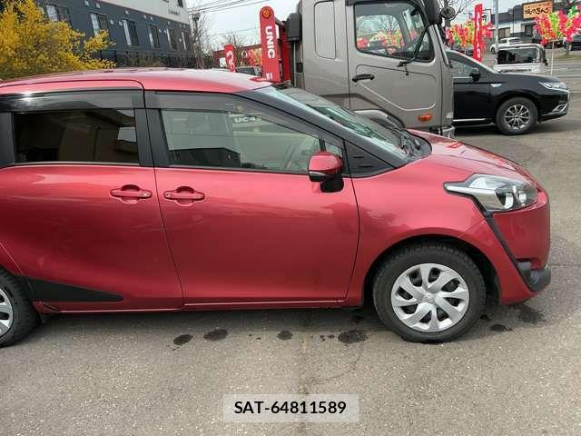 Toyota SIENTA 2018-06 6642771-11