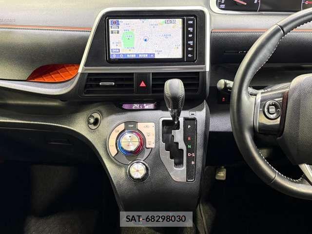 Toyota SIENTA 2019-01 6678531-15