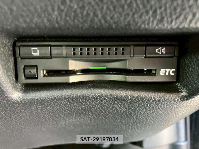 Toyota SIENTA 2016-04 6914634-5