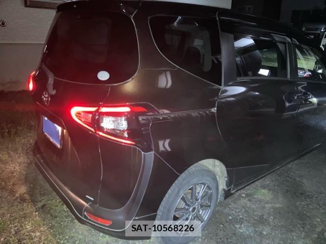 Toyota SIENTA 2016-05 7226309-3