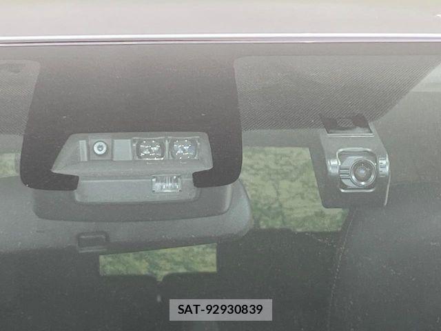 Toyota SIENTA 2018-05 7226308-2