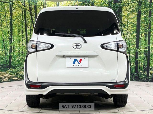 Toyota SIENTA 2017-02 7252635-15
