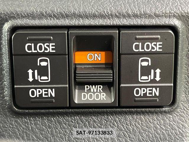 Toyota SIENTA 2017-02 7252635-2