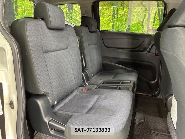 Toyota SIENTA 2017-02 7252635-8