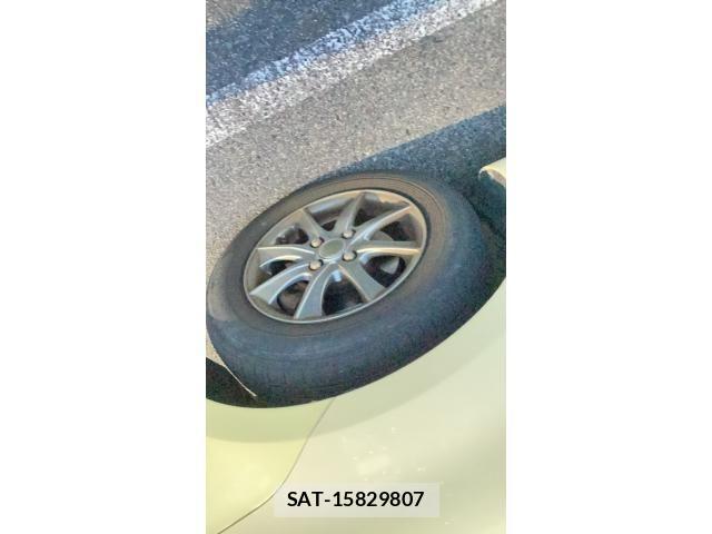 Toyota SIENTA 2009-04 7252638-4