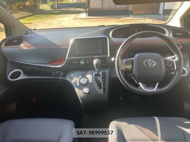 Toyota SIENTA 2016-11 7252637-13