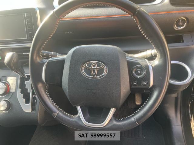 Toyota SIENTA 2016-11 7252637-14