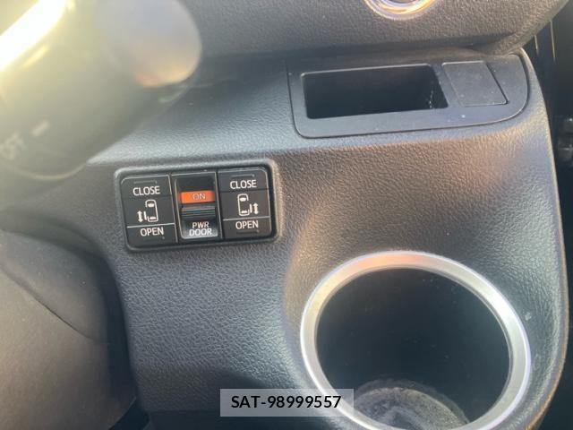 Toyota SIENTA 2016-11 7252637-15