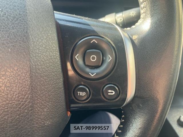 Toyota SIENTA 2016-11 7252637-17