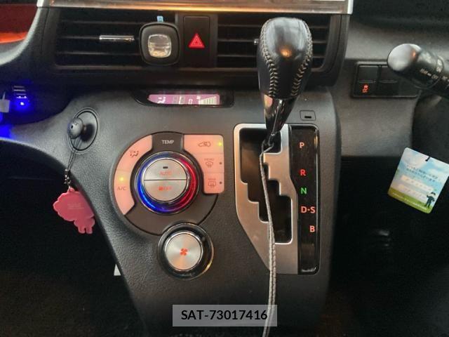 Toyota SIENTA 2016-02 7273177-12